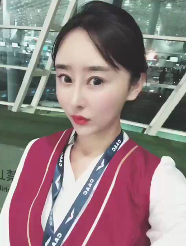 首尔围经纪人微信