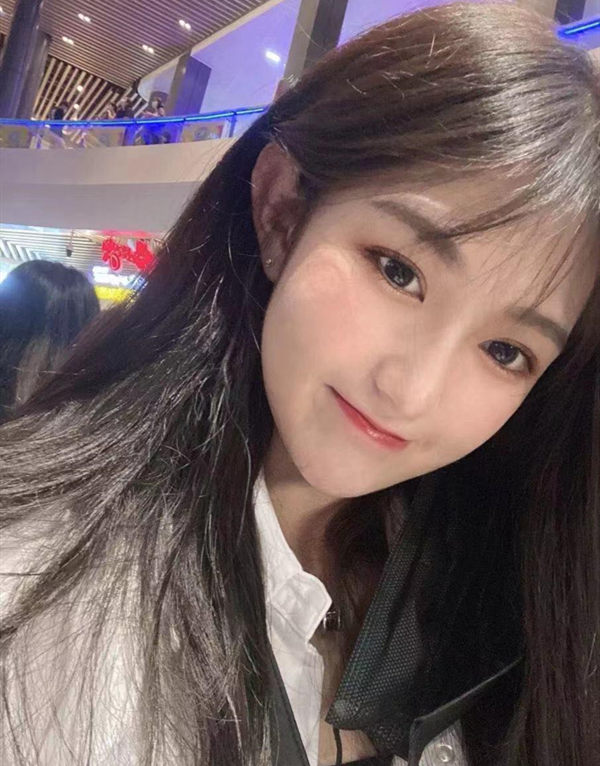 纽约外围女经纪人
